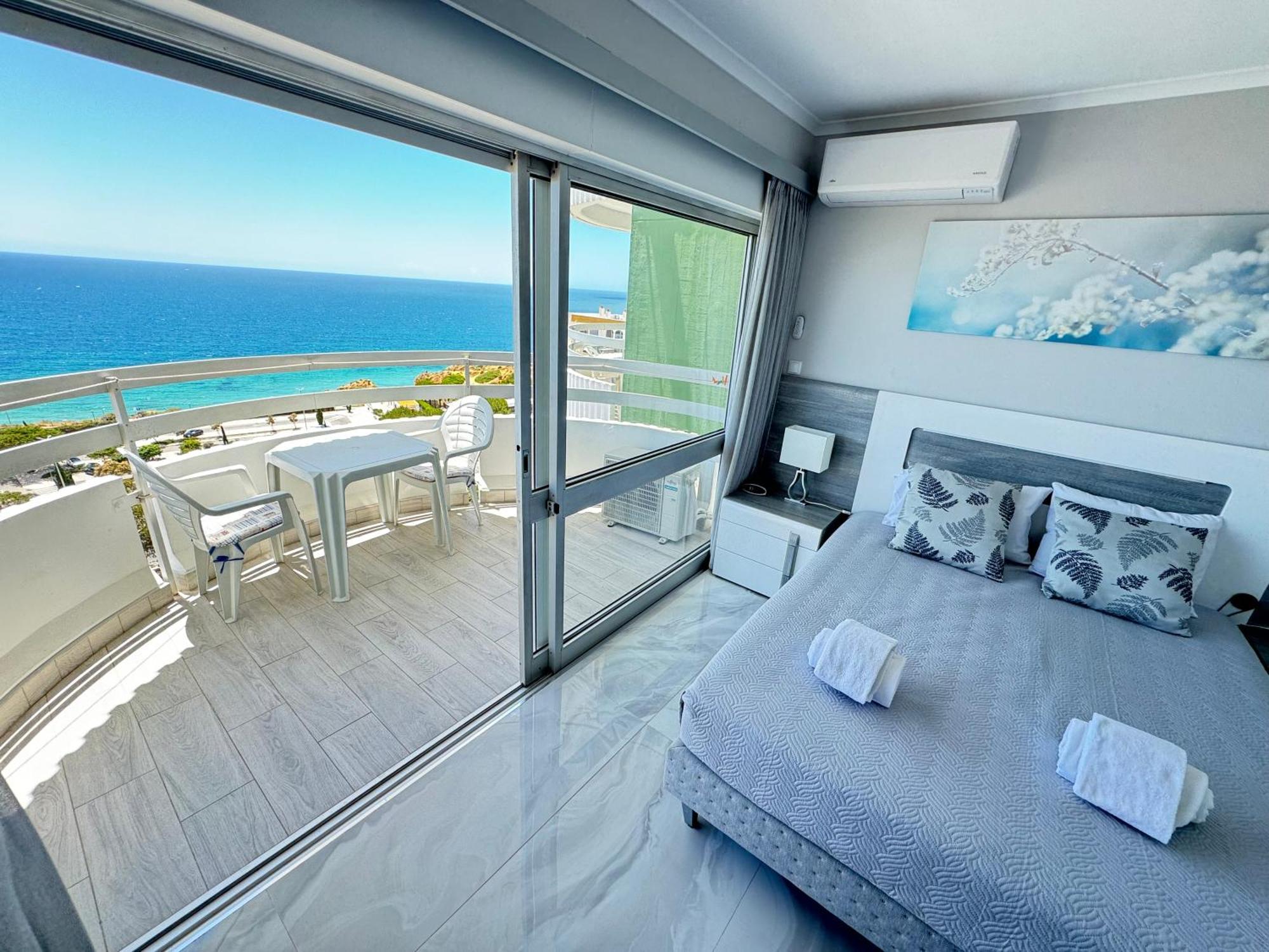 Top Ocean View Apartment - Amazing Sunset - Modern Style - Pool & 200M To Beach Portimao Exterior photo